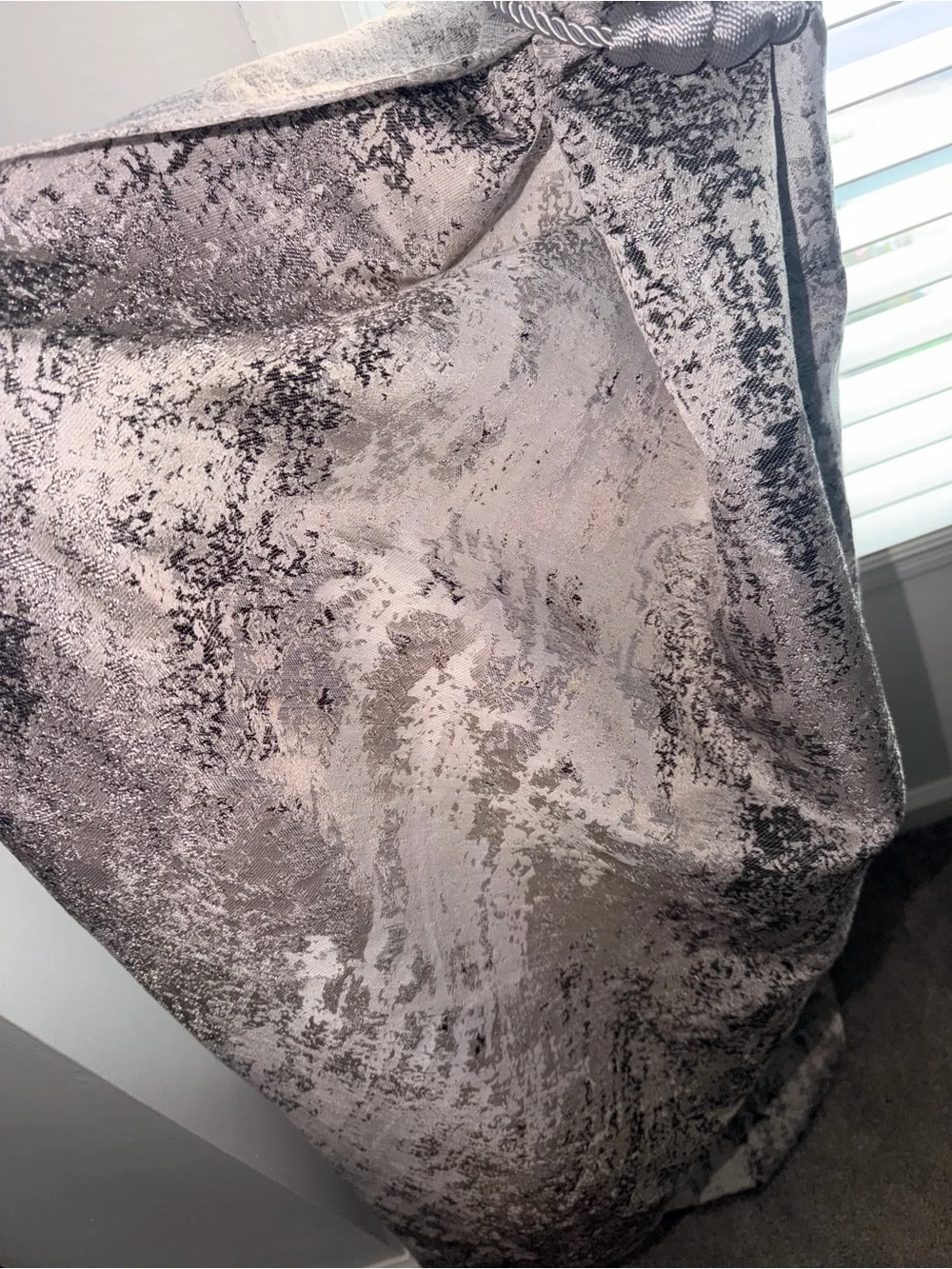 N/A stylish silver